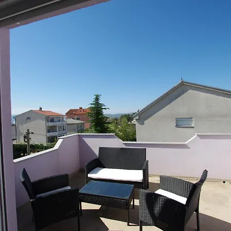 Apartmani Andre Selce Exterior photo