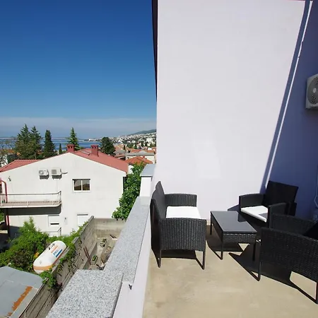 Apartmani Andre Selce Exterior photo
